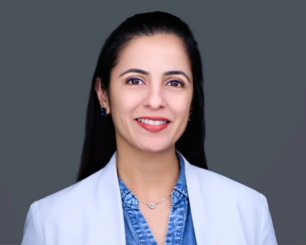 Springdale corporate portrait woman executive by NWA Headshots